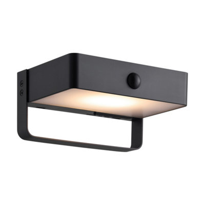B&Q -  Saulio Outdoor Aluminium Wall Light  Black,battery Led