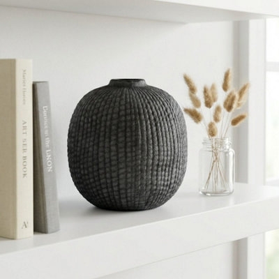 Garden Greatness Small Scandi Dot Urban Vase Ceramic from B&Q