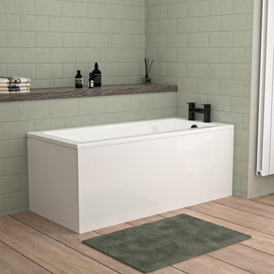 B&Q -  1500mm X 700mm Standard Square Single Ended Bath With Legs White