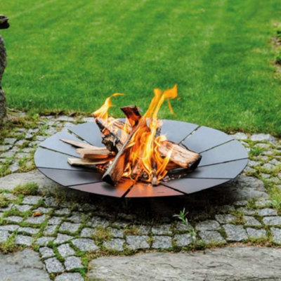 B&Q -  Chic Steel Sunny Outdoor Fire Pit 68Cm