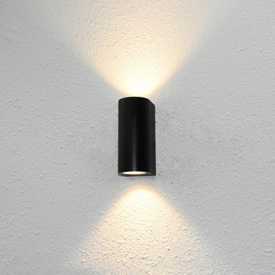 B&Q -  Luminosa Genta Round Outdoor Up Down Wall Lamp Black 2Xgu10 Ip54