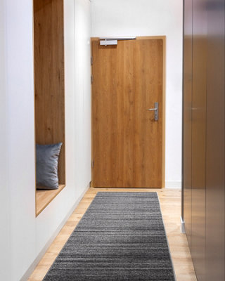 B&Q -  Runner Silver Sahara DesertSand Grey 70Cm  70X720 Cm