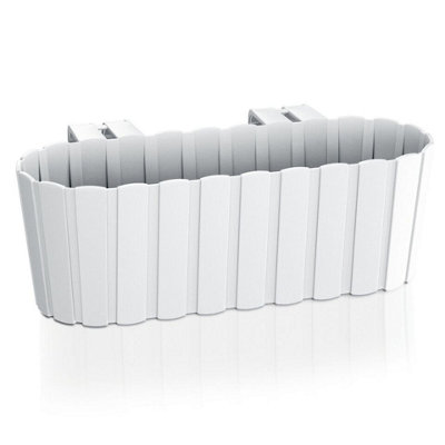 Urbn-Living Urbnliving 13Cm Height White Plastic Balcony Wood Look Hanging Flower Plant Garden Indoor Outdoor Herb Pots from B&Q