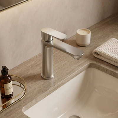 B&Q - Washbasin Faucet  Logan Low Brush Nickel 11,5X20X18,5Cm