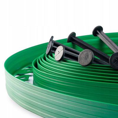 Easy Border 60mm Green Lawn Border Set With Pegs (10M Per Set). from B&Q