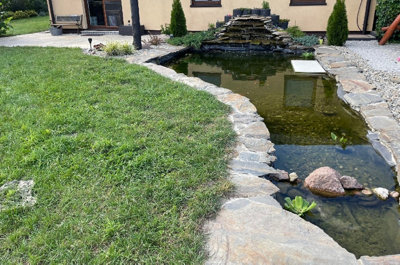10M X 10M 900Gsm Epdm Heavy-Duty Flexible Liner For Garden Ponds And Water Features from B&Q