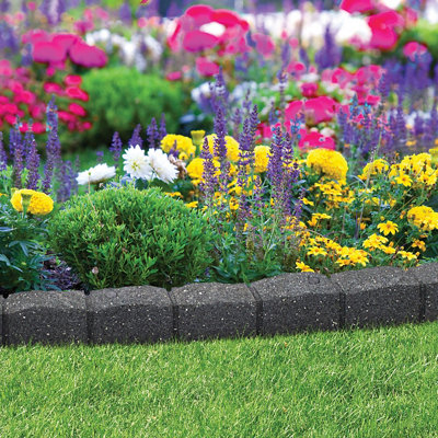 B&Q -  Grey Rubber Roman Stone Edging Roll (H)8.8Cm (L)1.2M