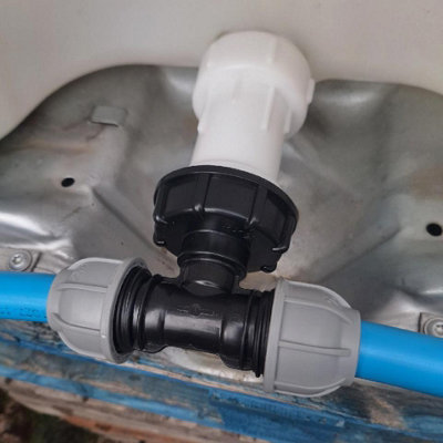 Ibc Tank S60X6 Male To Female Extender And Bsp Threaded Cap Kit from B&Q
