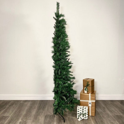 Half wall deals christmas tree