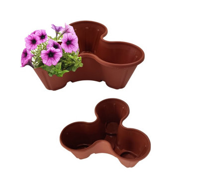 6 Terracotta Strawberry Trio Planter Flower Pot Stackable Plastic Patio Herb Planter