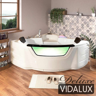Vidalux Wb13 Deluxe 1350 X 1350 Corner Whirlpool & Airspa Bath from B&Q