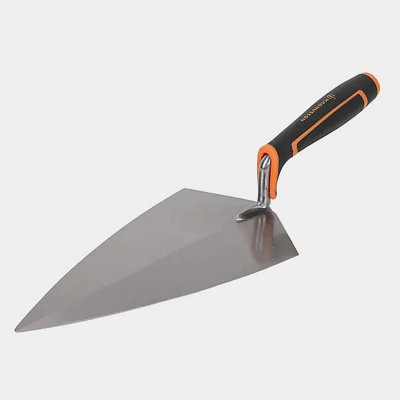 Shop bricklaying tools.