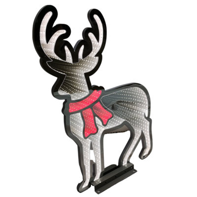 Northlight 42" Lighted White Feeding Reindeer Animated Outdoor Christmas Decoration