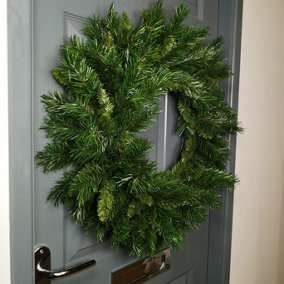 60cm Kateson Fir Green Christmas Door Wreath with 150 tips