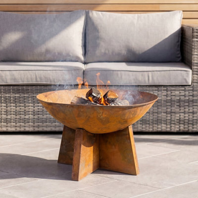 60cm Oxidized Rust Finish Fire Pit Minimalist Design Outdoor Use