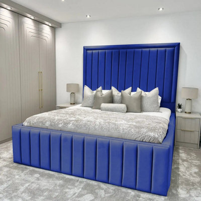 UKBEDFURNITURE Hampton Plush Velvet Upholstered Gas Lift Storage Bed from B&Q