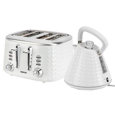 Geepas Argyle 1.5L Kettle And Toaster Set 4 SliceWhite from B&Q