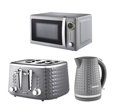 Geepas Electric Kettle 4 Slice Bread Toaster & Microwave Kitchen Set | 1.7L Textured Cordless Kettle 2200W | 4 Slice Toaster with 7 Level Browning Con - Image 7