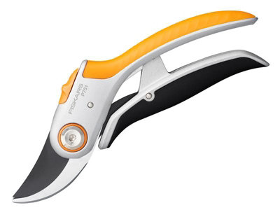Fiskars 1057172 Plus Bypass Pruner Secateurs Fsk1057172 from B&Q
