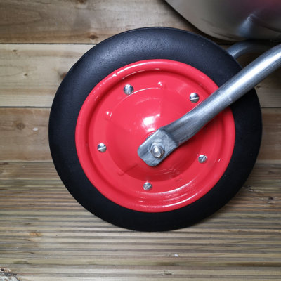 Galvanised wheelbarrow on sale puncture proof