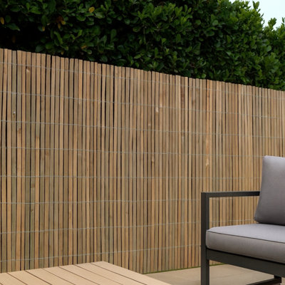Uetian Natural Bamboo Slate Screening Fence 2X4M Outdoor Garden Balcony Panel from B&Q