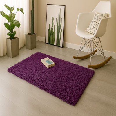 Uetian Purple Shaggy Rug 60X110 Cm Compact 5Cm Dense Pile Rug For Doorway Bedside from B&Q