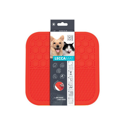 M-Pets Lecca Lick Mat RedMedium