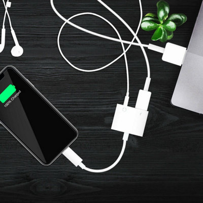 Fx Iphone Adapter To 3.5mm Audio Adapter Jack Cable & Lighting Cable Splitter from B&Q