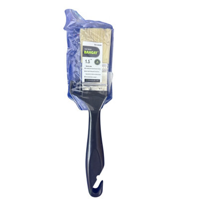 Maestro craft 1.5 Inch Plastic Handle Paint Brush from B&Q
