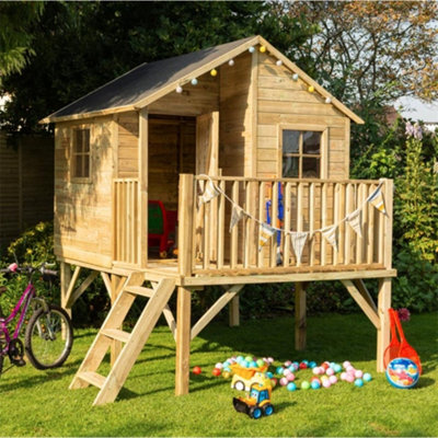 7' 6" x 6' 7" Hide Out Playhouse (2.30m X 2.01m)