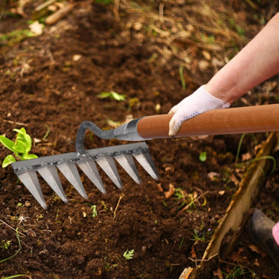 7-tooth metal scarifier weeding rake handheld weeding rake hollow hoe ...