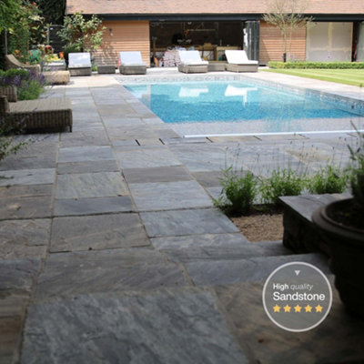 London Stone Tumbled Black 22mm Indian Sandstone Paving Slabs Patio Pack As Mix Of 4 Sizes (8.11 M2)