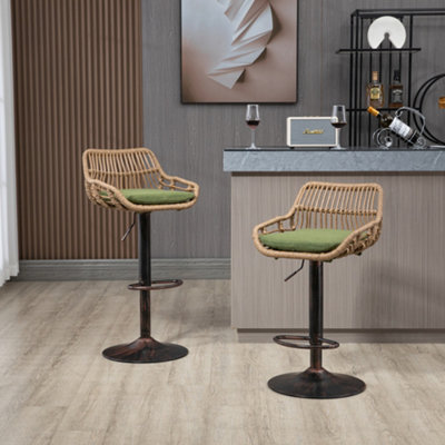 Abrihome 2-Pack Modern Swivel Bar StoolsHeight Adjustable Wicker Chairs With Cushion & Floor Protectors For Kitchen IslandGreen from B&Q