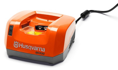 Husqvarna Battery Quick Charger QC330 (330W) - Image 3