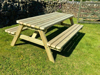 B&Q - Mg Timber ProductsHeavy Duty Wooden Picnic Table / Bench5Ft Pub Bench
