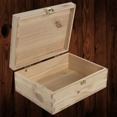 Woodeedoo Medium Pinewood Storage Box With Gold Clasp Crafts Gifts Keepsakes Decoration Plain Natural Wooden Case 21 X 16 X 8.5 Cm from B&Q