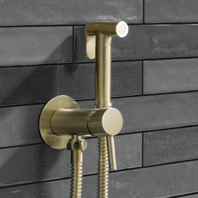 B&Q -  Modern Round Brushed Brass Bidet Douche Kit With Shut Off Valve And Hose