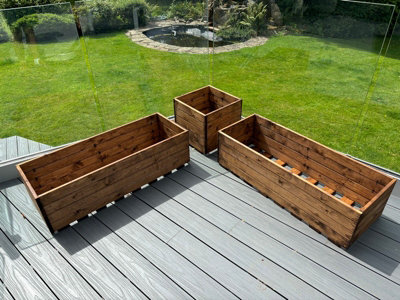 B&Q -  Multi Pack Of 3Berwick Corner Wooden Planter SetFully Assembled