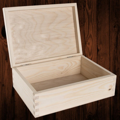 B&Q -  Plain Pine Storage Box With Hinged Lid For Gifts Craft Projects Memory Tokens Or Desk Organisation 22 X 16 X 8 Cm - Image 3
