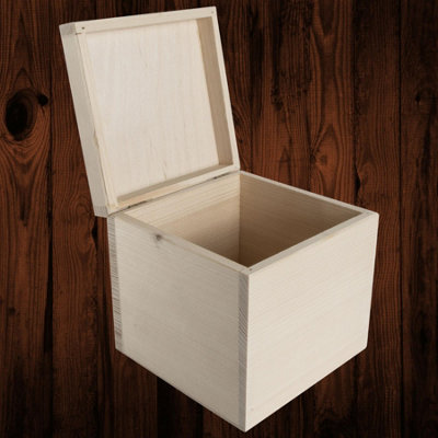 WooDeeDoo Square Wooden Keepsake Box with Lid – 16 x 16 x 16 cm Plain Pine Cube Storage for Trinkets Crafts Memory Items DIY Decoupage Unfinished Natural Wood Organiser Box - Image 4