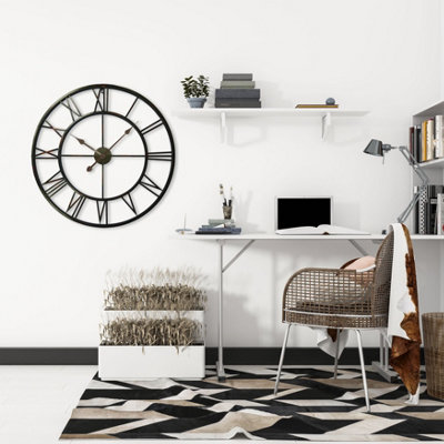 76cm x 76cm Roman No. 76 Clock - 3