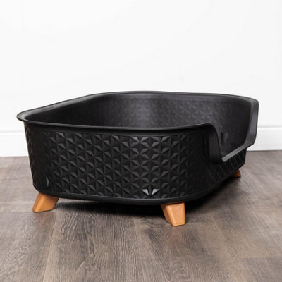 770 x 580 Black Plastic Raised Pet Basket with Legs - 3