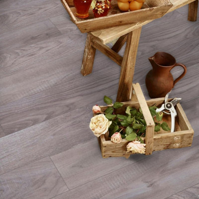 793 Alba Wood Effect with High Floor Grip Lino Flooring Sheet Vinyl Flooring -3m(9'9") X 2m(6'6")-6m² - 6