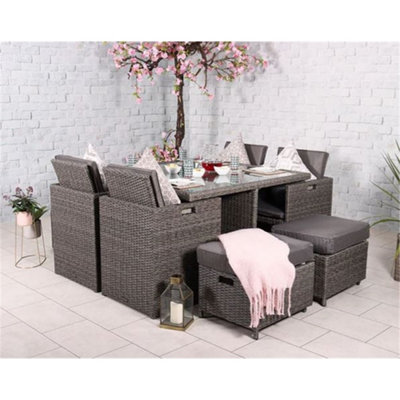 8 Seater Cube Set - 125cm x 125cm Square Table With Parasol, 4 Cube ...
