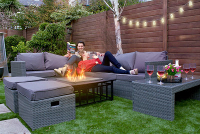 8-Seater Gunnersbury Rattan Corner Sofa Set - Black