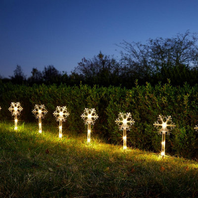 Outdoor snowflake store stake lights