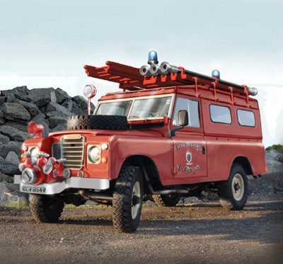 ITALERI 1:24 1/24 Land Rover Fire Truck Model Kit 3660 - Image 8