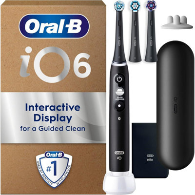 Oral-B iO6 Electric Toothbrush, Black, with Travel Case and Spare Heads | 5 Cleaning Modes with Teeth Whitening, Long-Lasting Battery with Travel Case for Home and Travel, UK Two Pin Plug - Image 4