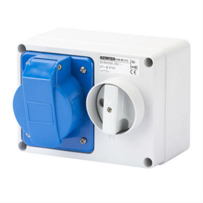 GEWISS Interlock 32 amp Switched Socket 2P+E 240v IP44 - GW66015 - Image 8