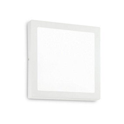 B&Q -  Luminosa Universal Integrated Simple Led Indoor 1 Light Ceiling Lamp White 3000K